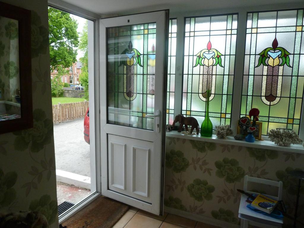 City Centre B & B 런던데리 외부 사진
