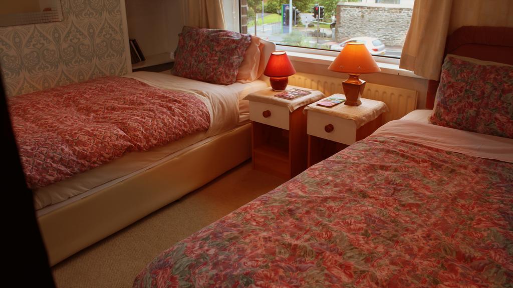 City Centre B & B 런던데리 외부 사진