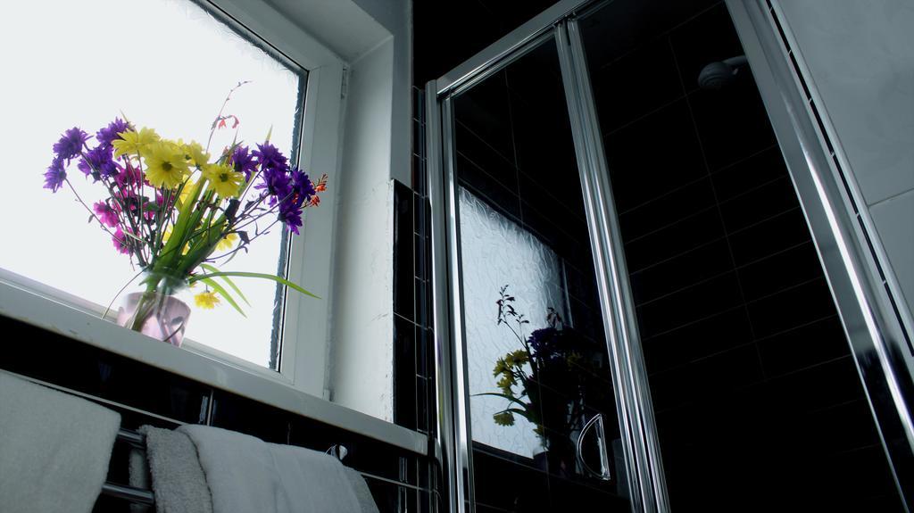City Centre B & B 런던데리 외부 사진
